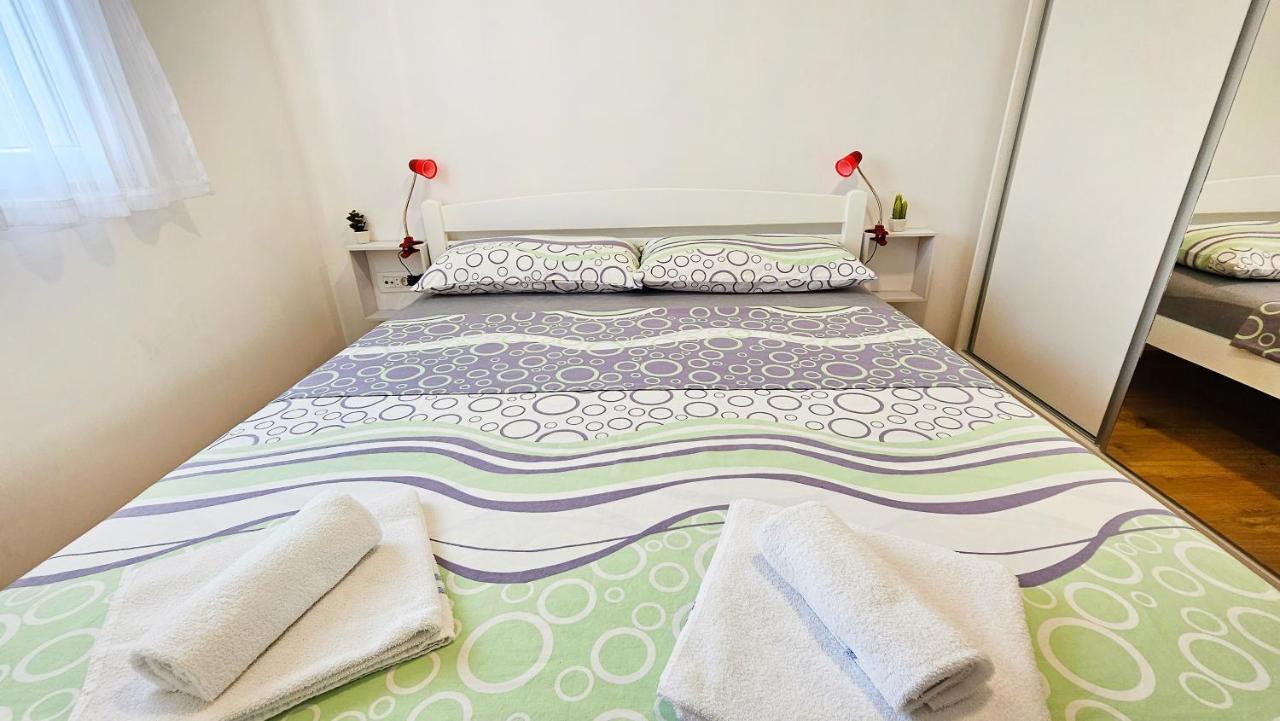 מוסטר Holiday Home Natura With Private Pool מראה חיצוני תמונה