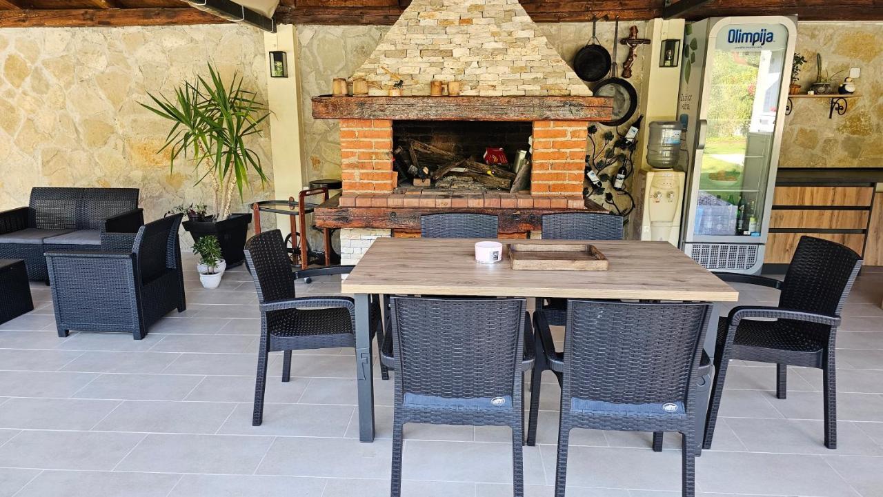 מוסטר Holiday Home Natura With Private Pool מראה חיצוני תמונה