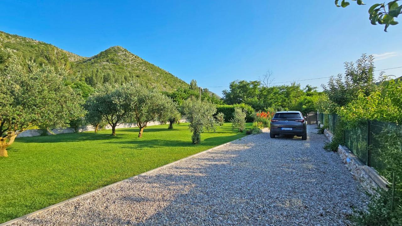 מוסטר Holiday Home Natura With Private Pool מראה חיצוני תמונה