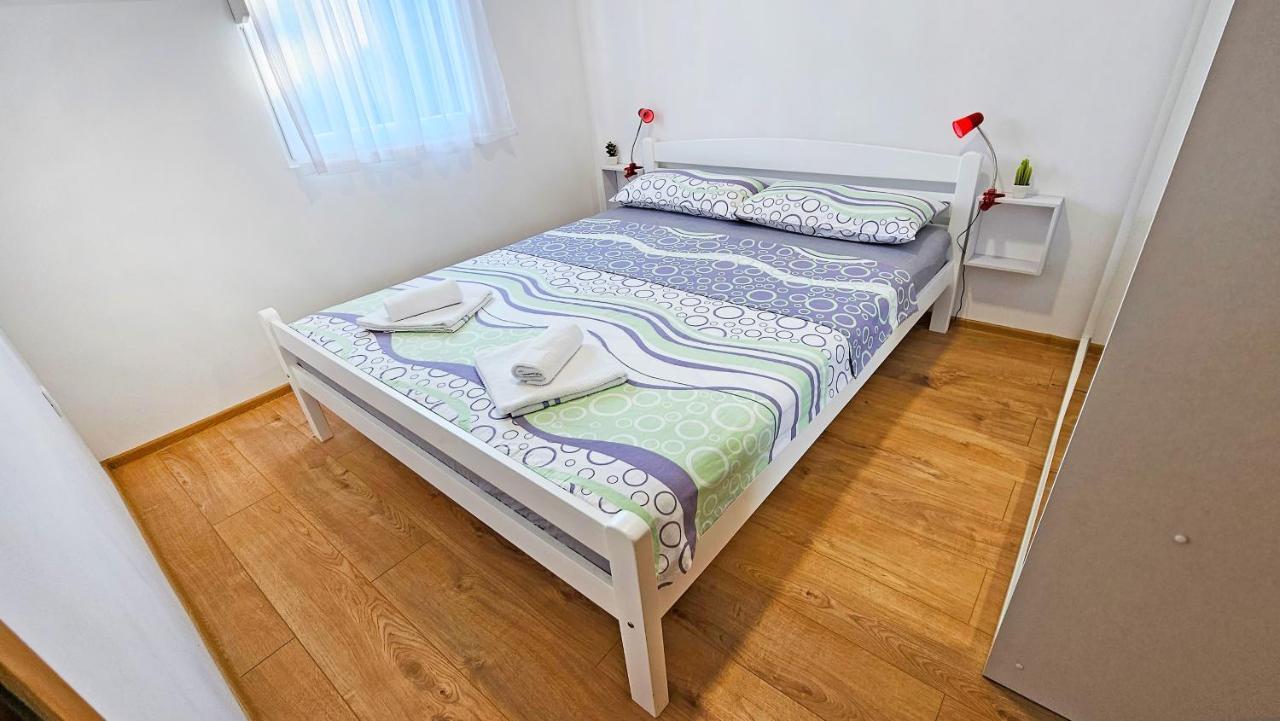 מוסטר Holiday Home Natura With Private Pool מראה חיצוני תמונה